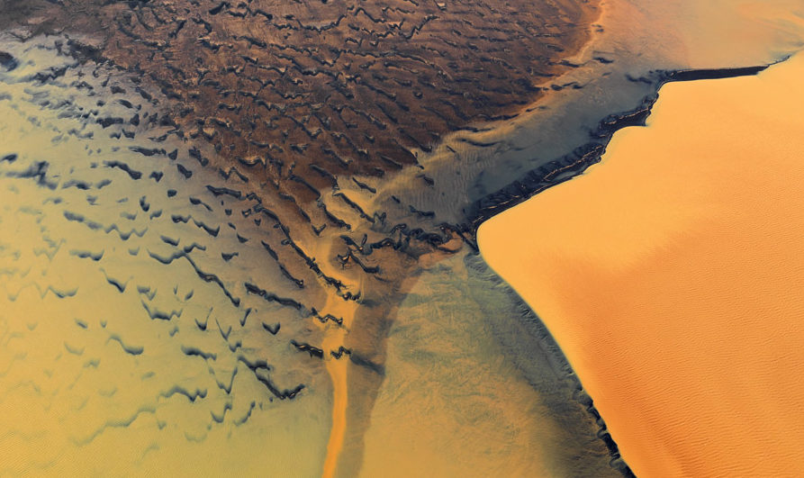 Landeyjarsander_Island_aerial-e1513109767869